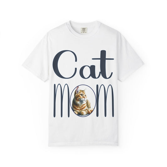 Pure Breed Yellow Tabby Cat Mom T-Shirt, Bold Type Real Cat Photo Cat Lady's Shirt, limited Color Choices For Cat Lovers